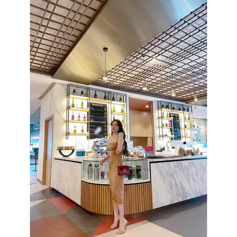 Thanh lý: Đầm nâu trễ vai