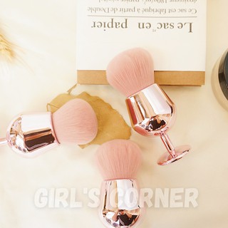 Cọ phủ "ly rượu vang" Feather B Kabuki