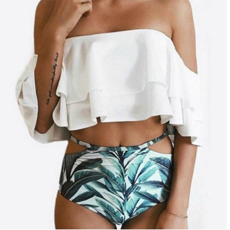 Bikini trễ vai phối bèo hoạ tiết hoa cho phái nữ