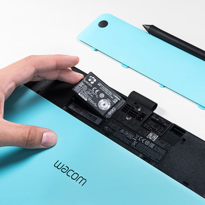 Bảng vẽ điện tử Wacom Intuos Art Medium CTH-690/B0-CX - Màu Xanh Ngọc