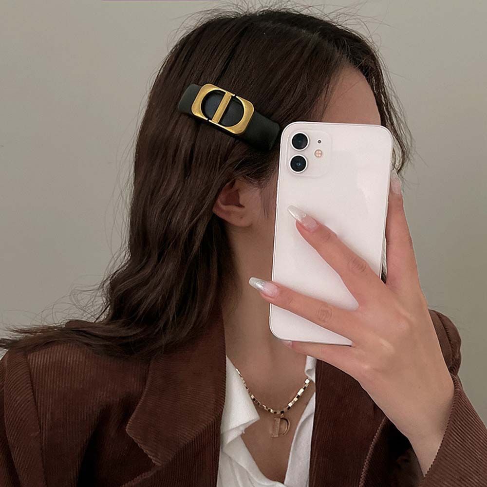 Kẹp tóc hình vuông / chữ D bằng xốp nhiều màu thời trang Hàn Quốc cá tính cho nữ