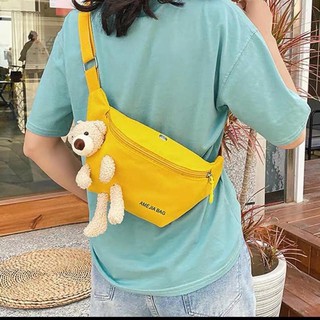 Túi vải đeo chéo kèm gấu