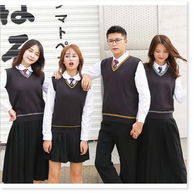 Áo len Harry potter hai màu đỏ và xanh lá