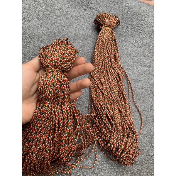 Chỉ ngũ sắc ấn độ - bó 45- 50 mét