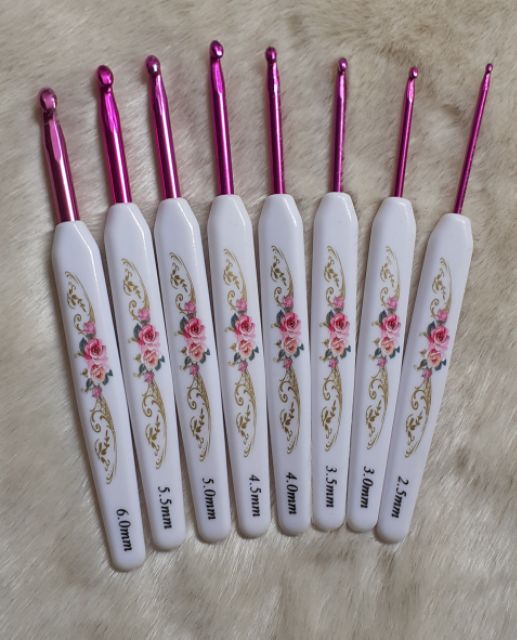 Bộ kim móc hoa tím