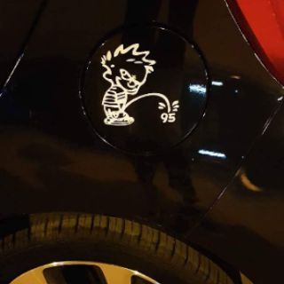 Tem dán nắp bình xăng ô tô 95