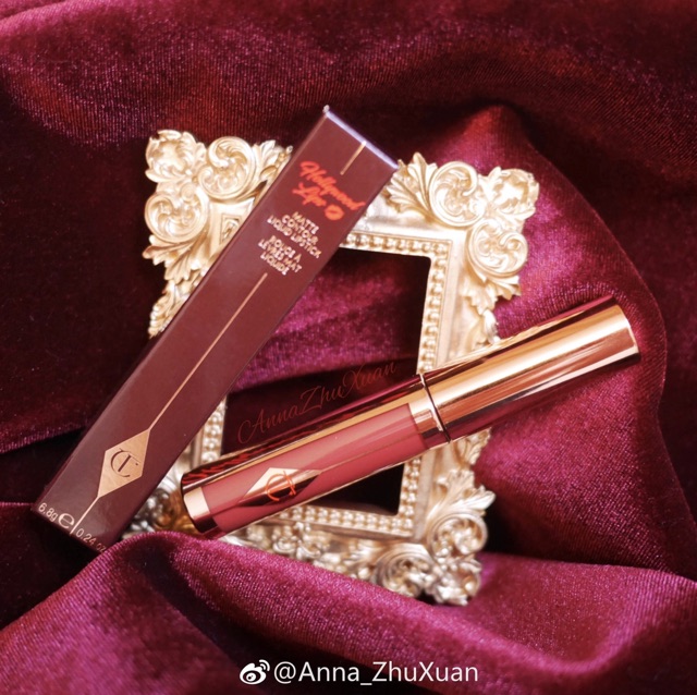 Son CHARLOTTE TILBURY Hollywood Lips Lipstick màu Dangerous Liaison