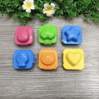 Khuôn cơm bento cho bé ăn dặm