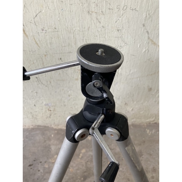 Chân máy ảnh full Kim loại