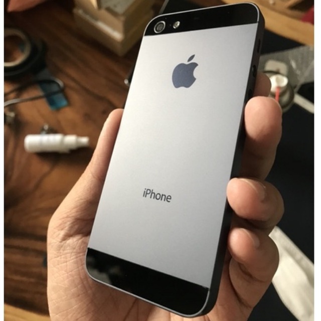Vỏ điện thoại iPhone 5 màu đen