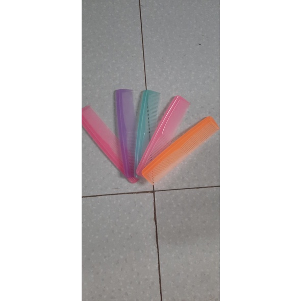 Nhiều mẫu lược chải tóc giá rẻ