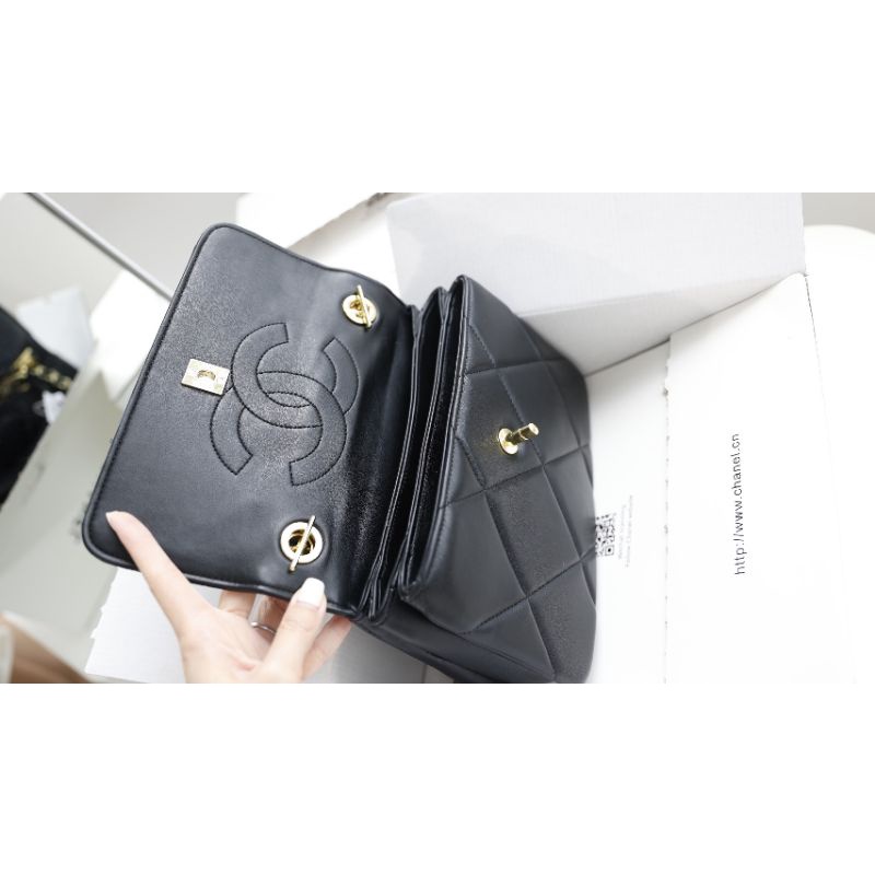 Túi xách nữ C.N top handle da lambskin 100% sz24cm lót da đỏ kèm code chip fullbox vip 2 lớp nguyên seal