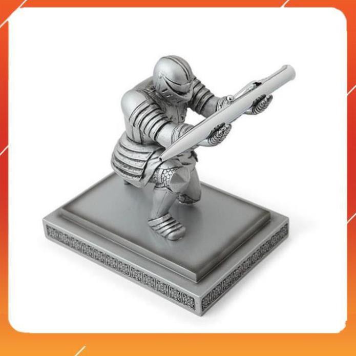 Chặn giấy để bàn làm việc kiêm giá đỡ bút hiệp sĩ Knight pen holder