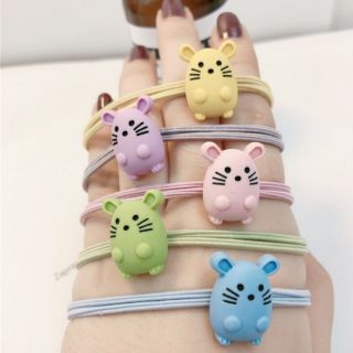 Cột tóc chuột cute