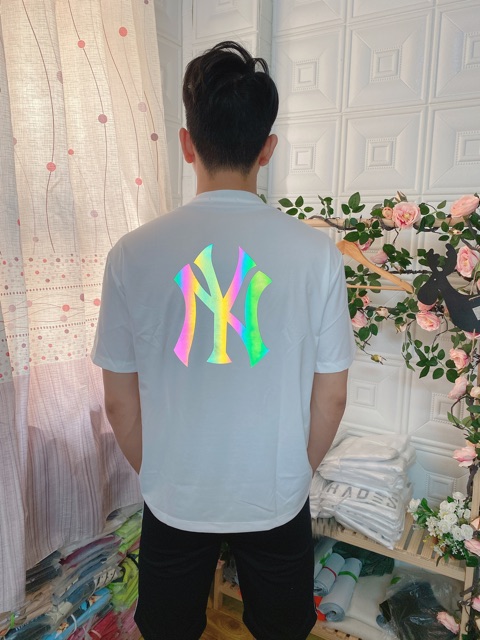 áo thun form rộng tay lỡ phản quang