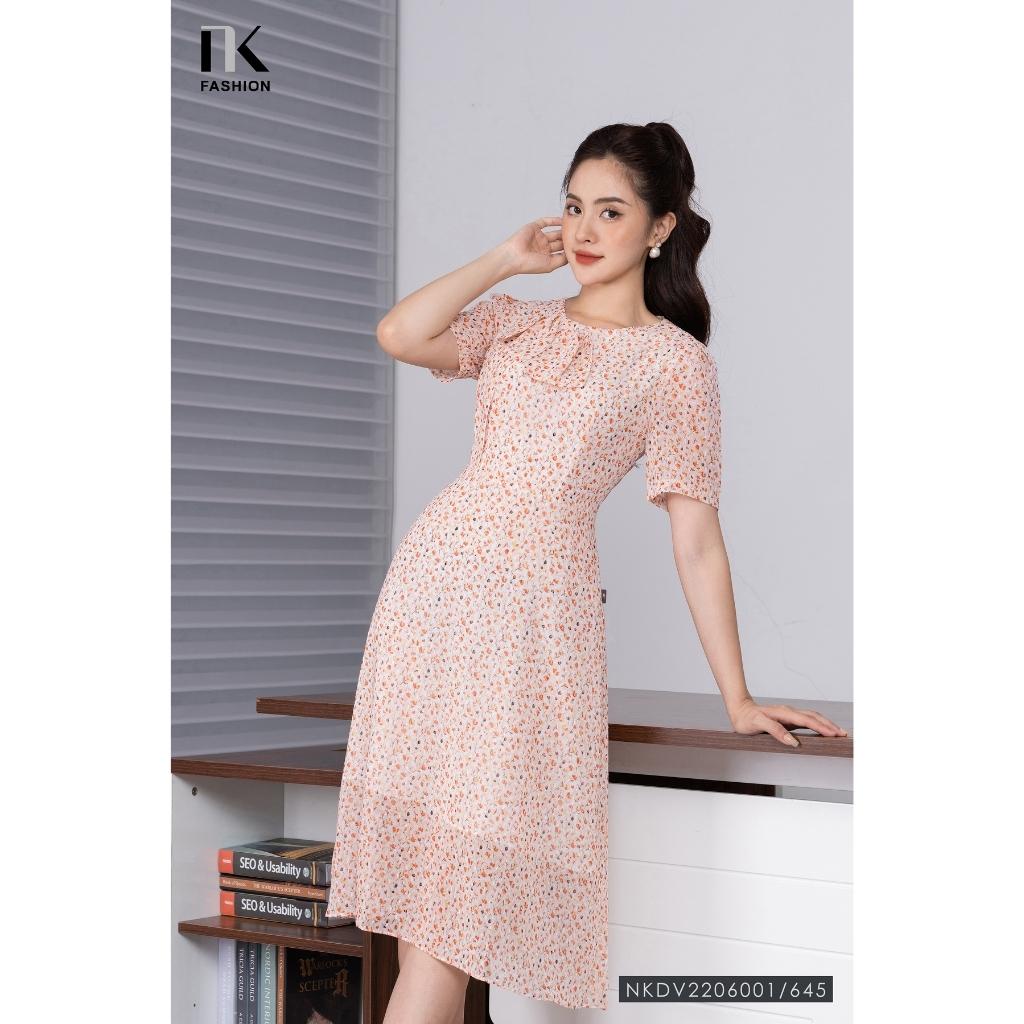 Đầm Nữ Dáng Xòe NK Fashion Họa Tiết Hoa Nổi Phối Nơ Cổ, Chất Voan Hàn Cao Cấp Mềm Mịn Có Lớp Lót NKDV2206001