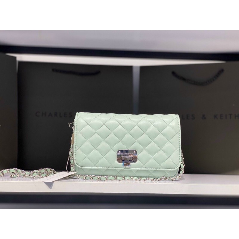 Túi Charles and Keith