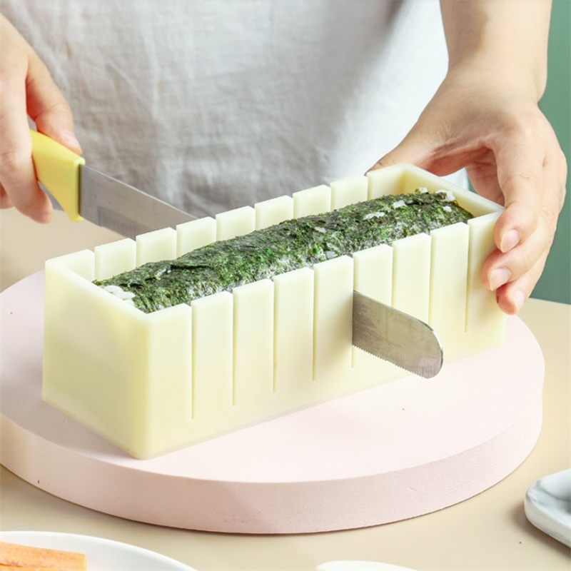 Khuôn Làm Cơm Cuộn Sushi Nhật Bản Đa Năng Tiện Dụng