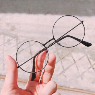 Mắt kính giả cận không độ