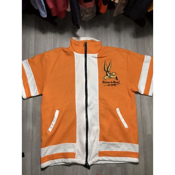 Áo khoác vải dày in hình Looney Tunes màu cam phối trắng size XL