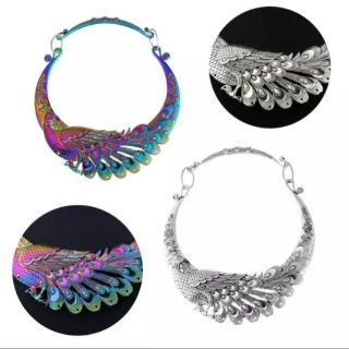 Kiềng cổ khắc hình công