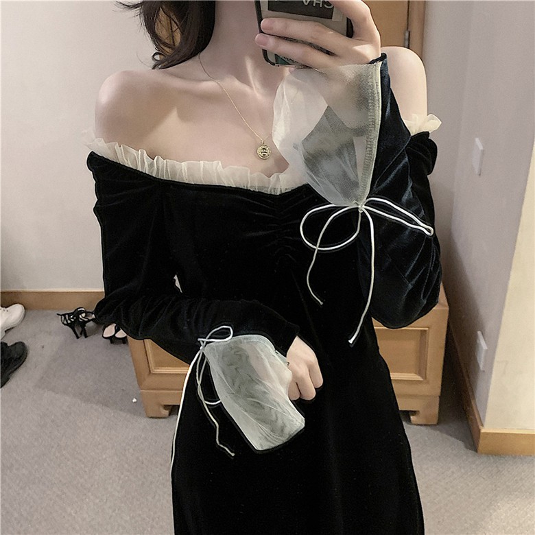 Đầm Nhung Tay Dài Cổ Chữ V Phối Lưới Form Rộng Phong Cách Quyến Rũ | BigBuy360 - bigbuy360.vn