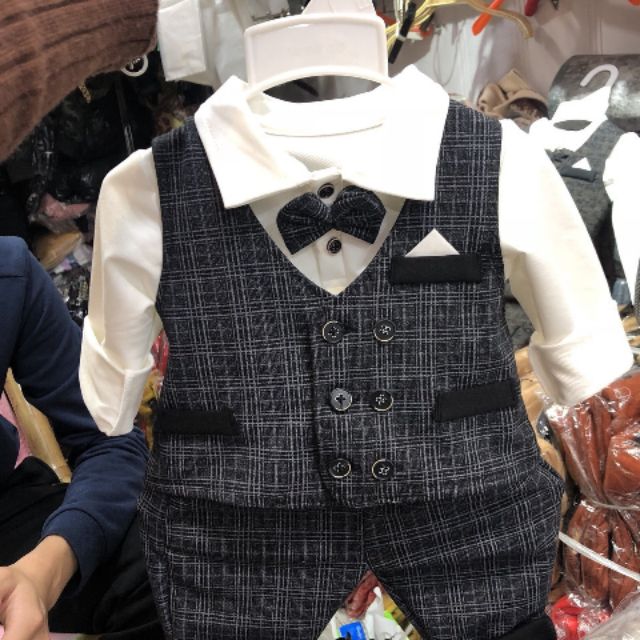 Vesst cho bé trai ạ