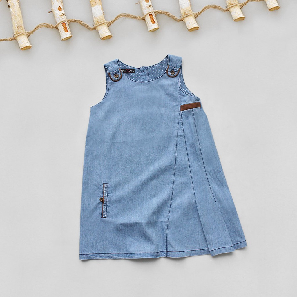 ĐẦM JEAN CHỮ A SÁT NÁCH NỆP DA