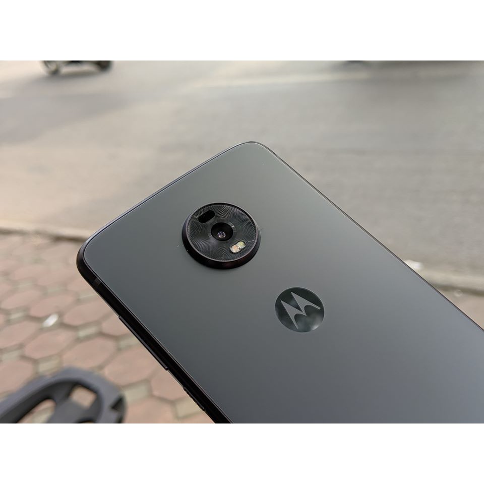 Điện Thoại Motozola Moto Z4 Điện thoại 5G Vân tay trong màn hình|| 4/128GB Camera 48meapixel || Duy nhất tại Playmobile