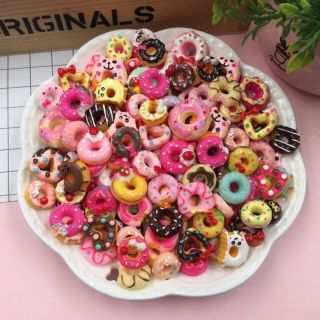 Charm donut nhiều mẫu