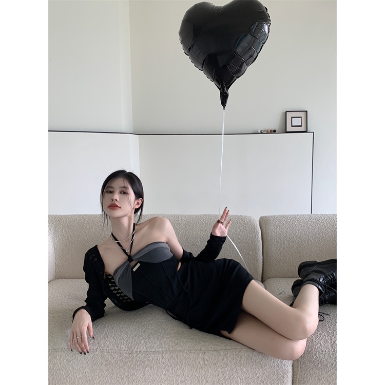 Đầm Ôm Cổ Yếm Xẻ Tà Màu Đen Gợi Cảm Cho Nữ