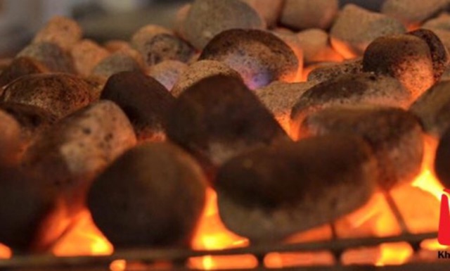 Đá cuội nướng thịt, hải sản