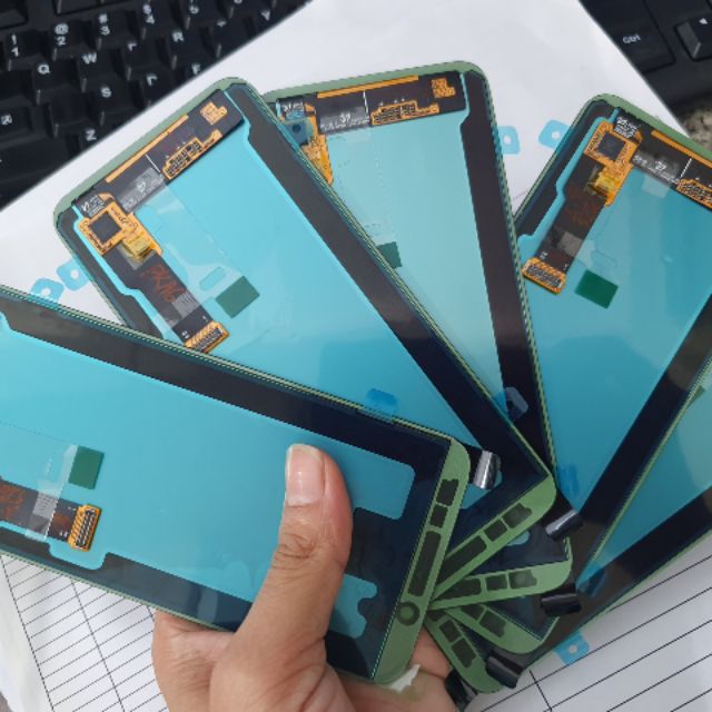 MÀN HÌNH SAMSUNG A600/J600 ZIN NEW