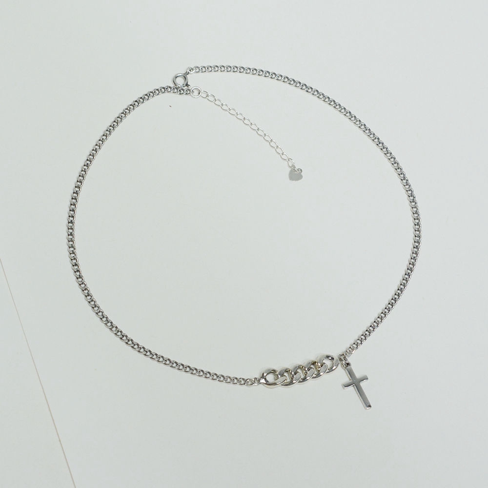 Dây Chuyền Mặt Thánh Giá Phong Cách Retro