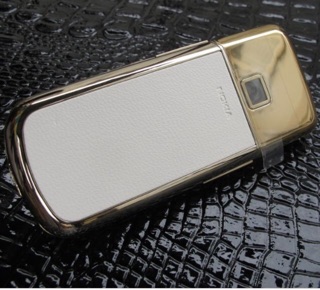 Miếng dán da thật cho Nokia 8800 ( dán lưng và bàn phím )