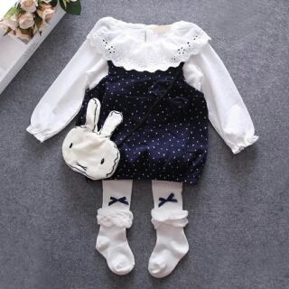 Áo kèm váy chấm bi