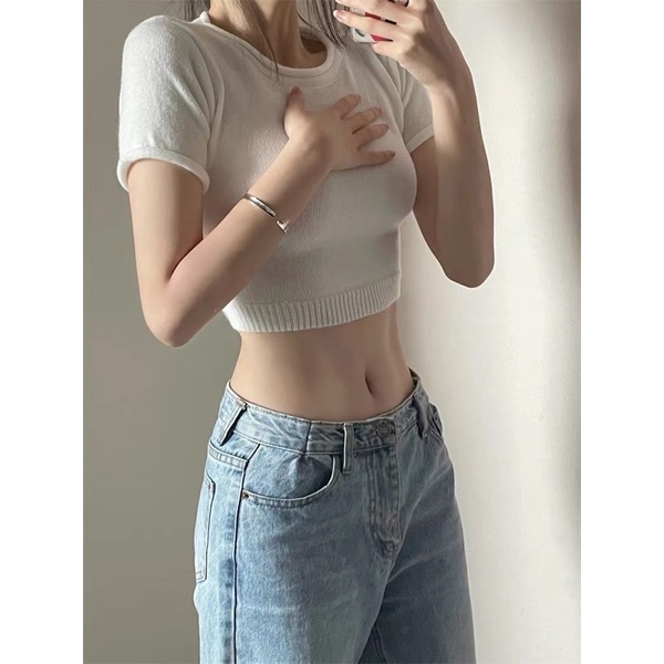 Áo croptop dây buộc bụng