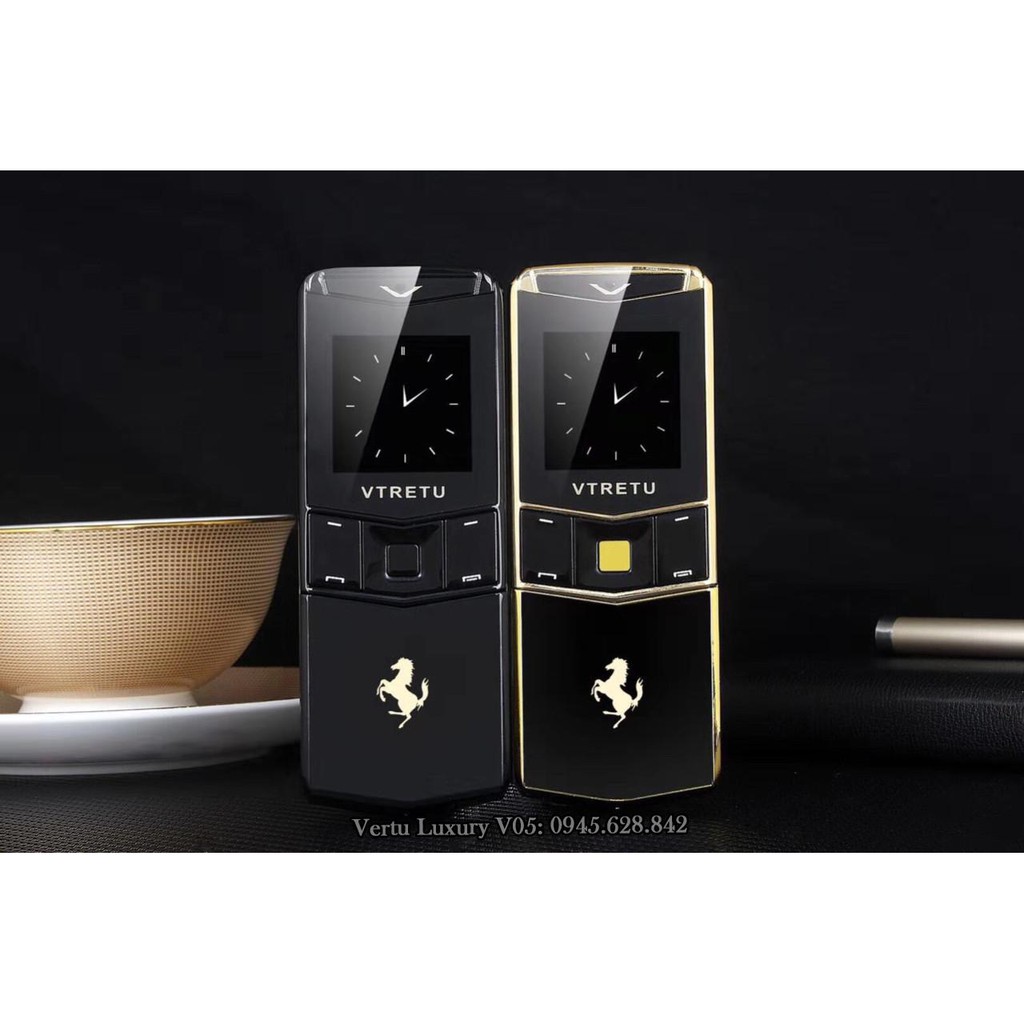 Điện thoại V05 lăp trượt sang trọng in hình ngựa phi | BigBuy360 - bigbuy360.vn