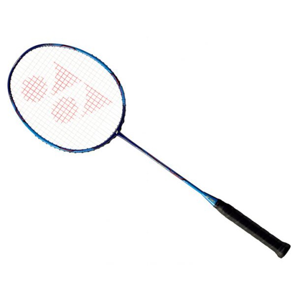 vợt YONEX NANORAY 900 được tặng kèm 1 cước ,1 cuốn cán, 1 vỏ bao đi theo vợt