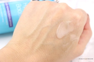 Sữa rửa mặt tẩy trang Neutrogena