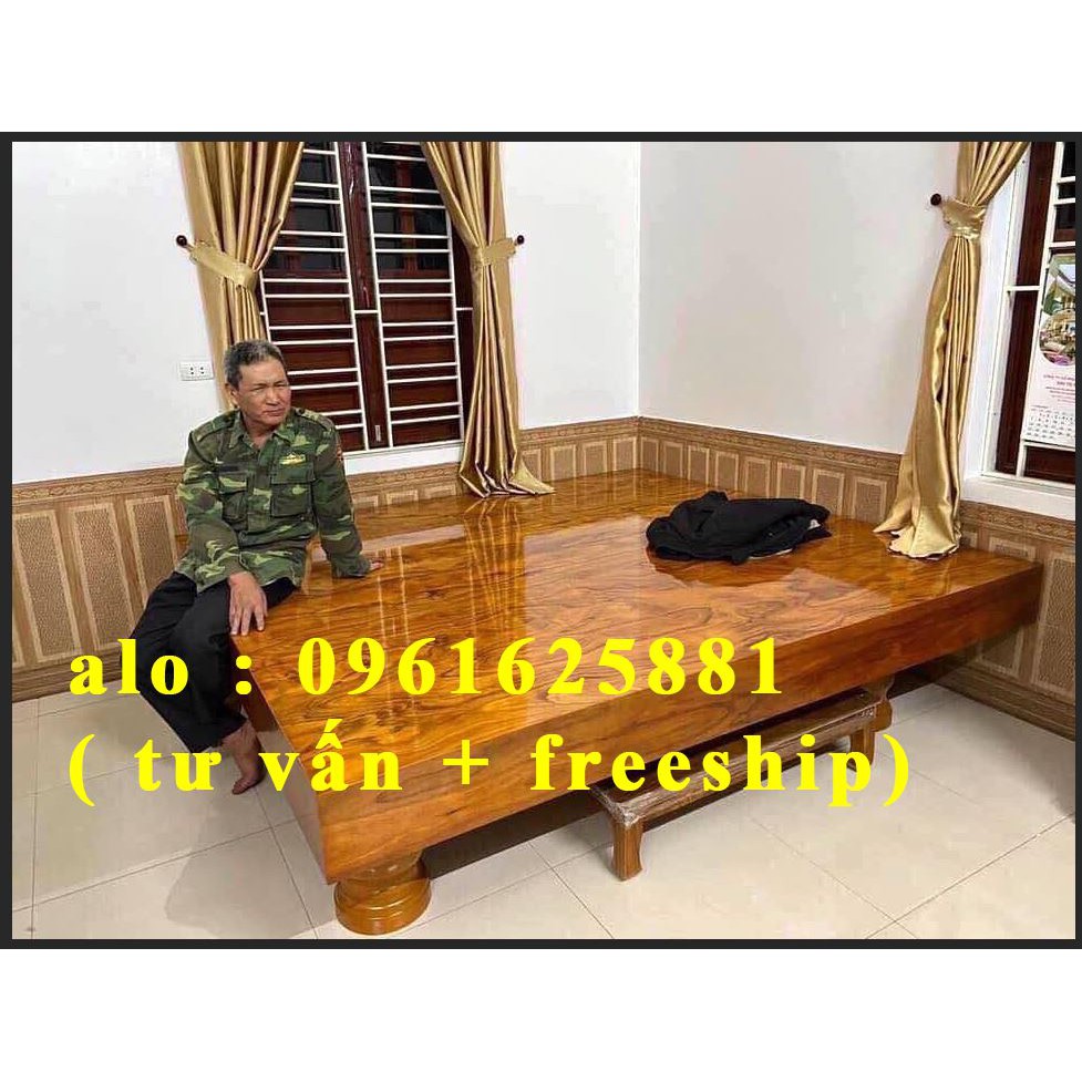 Bộ chiếu ngựa gỗ hương xám đóng hộp