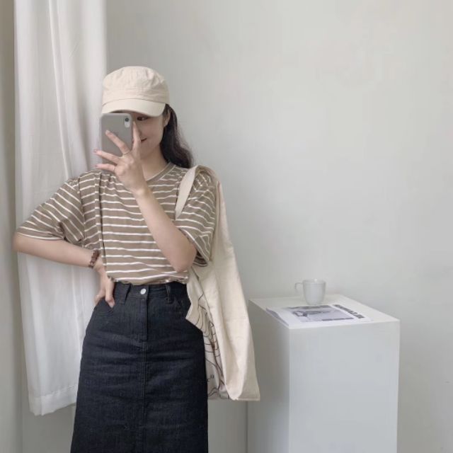 Áo phông kẻ basic