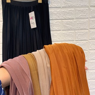 Giá gốc - Chân váy xếp ly dáng dài