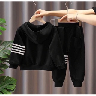 Set quần áo táo đỏ gửi