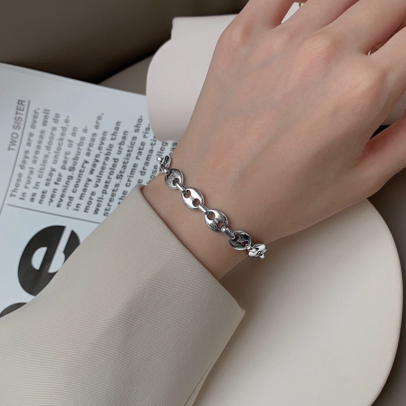 Vòng Tay Khóa Inox Hình Mũi Heo Thời Trang Mới Cho Nữ