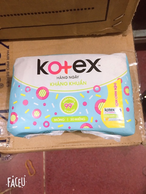 Băng vệ sinh Kotex hằng ngày kháng khuẩn, mỏng, 20 miếng