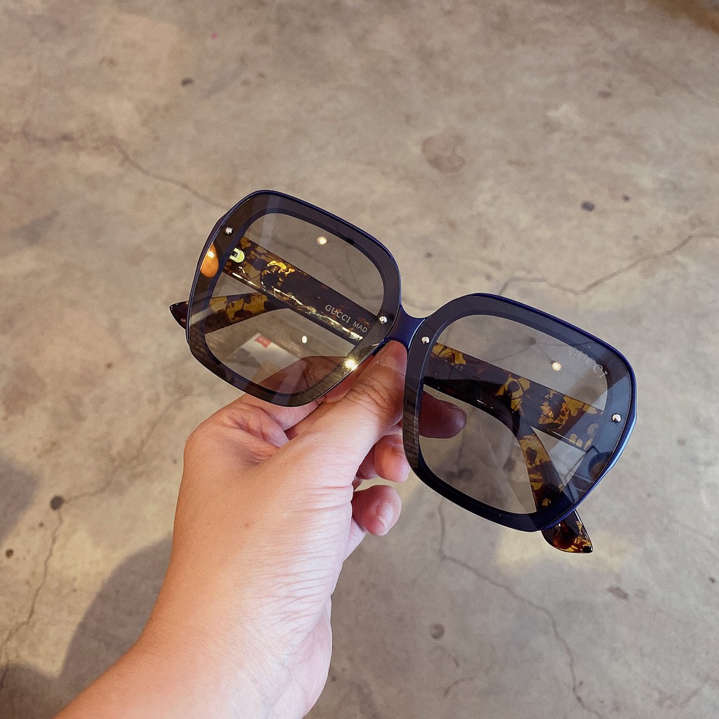 Mắt kính mát đi ngày và đêm đổi màu 500 | BigBuy360 - bigbuy360.vn