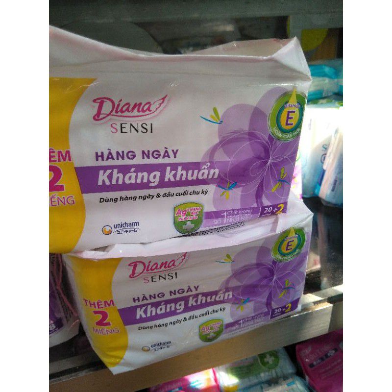 băng vệ sinh Diana sensi kháng khuẩn hàng ngày 22 miếng