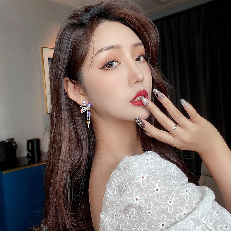 Bông tai hồ điệp đính đá lấp lánh tua rua BT204