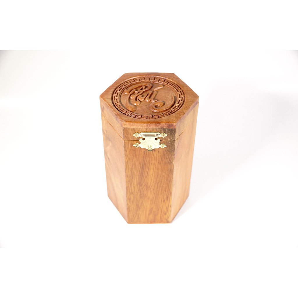 Hộp trà gỗ hương LỤC GIÁC điêu khắc chữ biểu tượng may mắn tài lộc sức khỏe - Cao 17cm Rộng 10cm